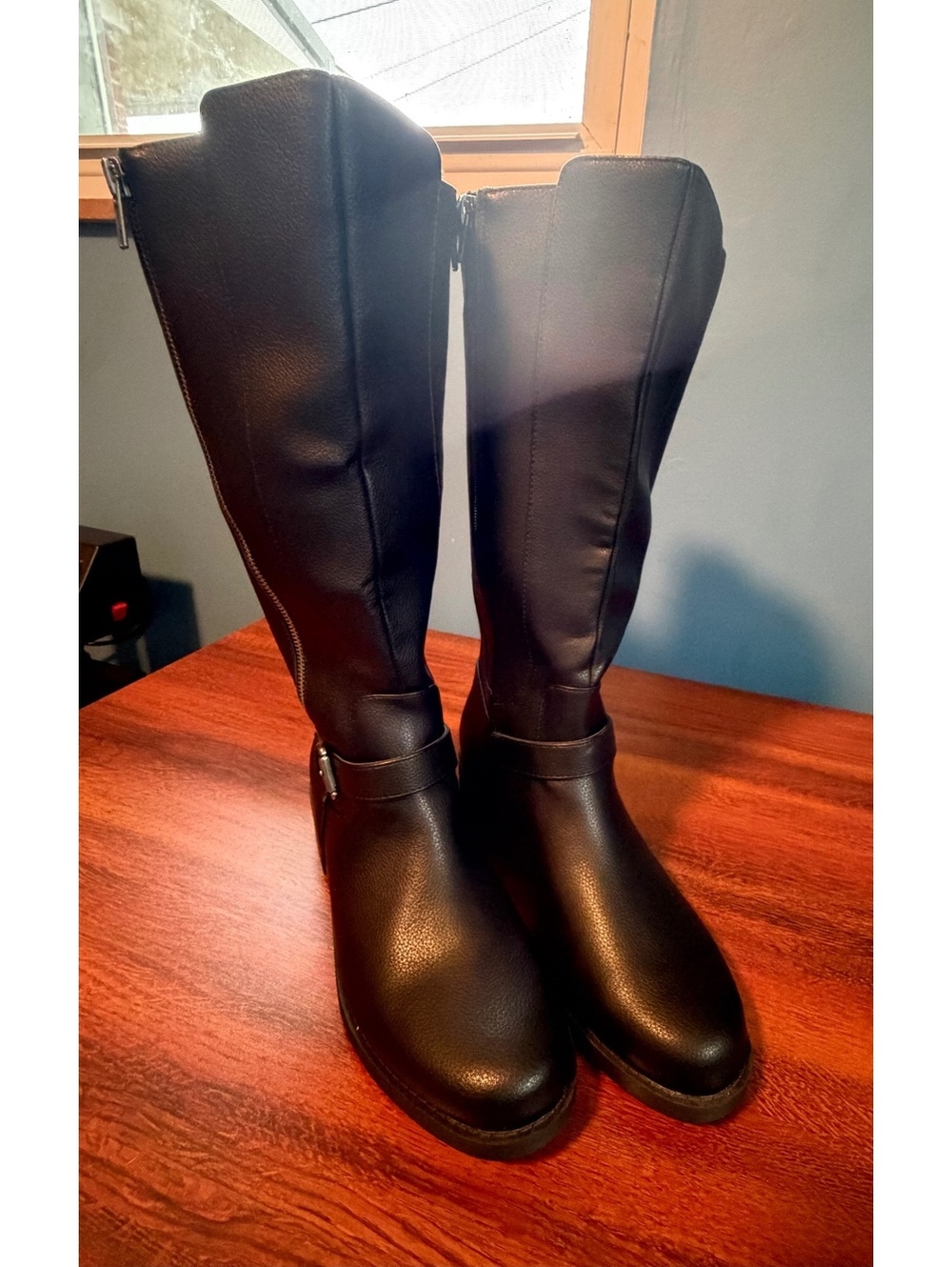 Journee Collection Yasmina Knee High Casual boot size 9